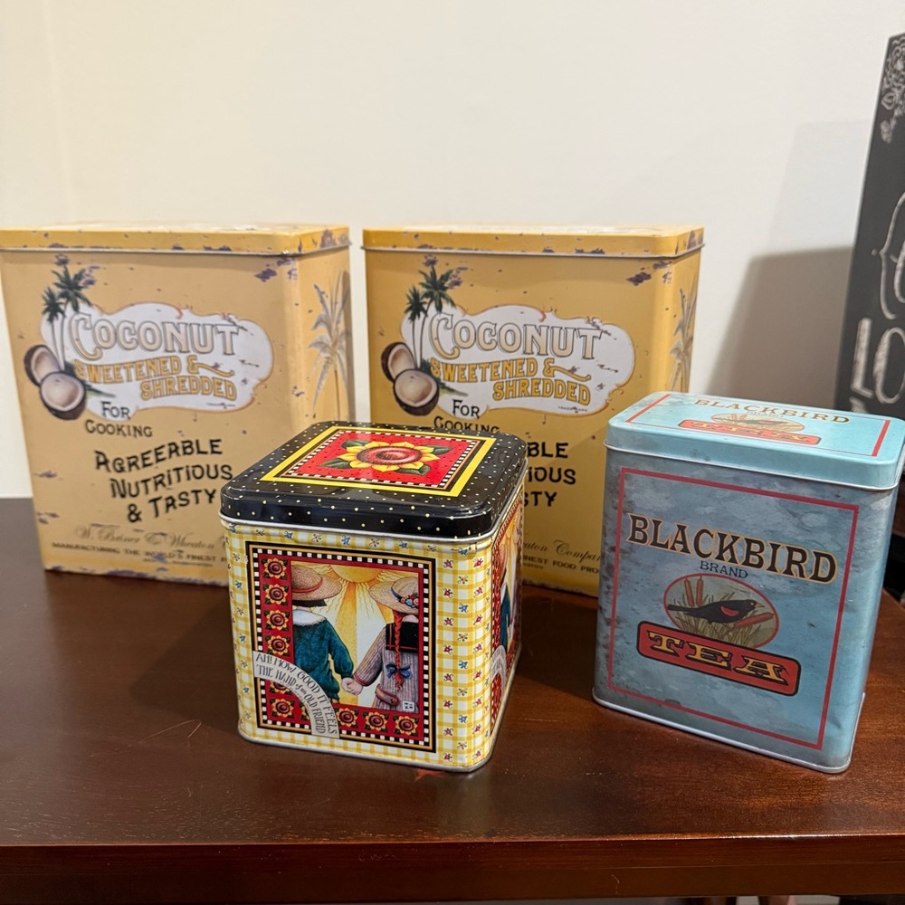 Vintage-style food safe tins - Lot of 4